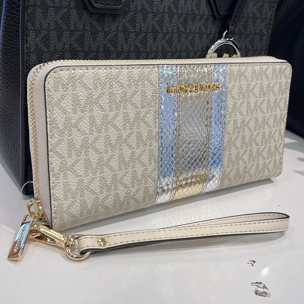 Michael Kors Jet Set Travel Large Signature Logo and Metallic Continental Wallet